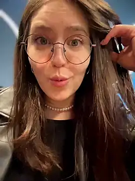 meow girl online show from 02.22.26