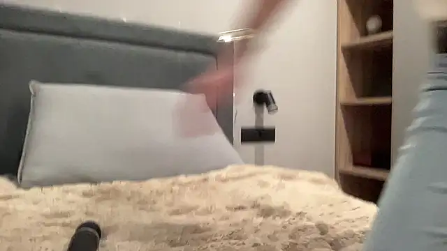 cute mark online show from 01.05.26