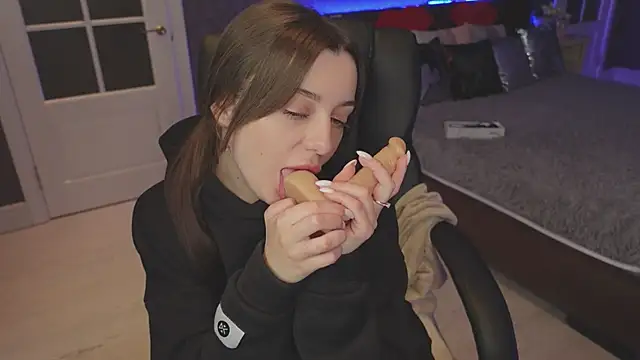 DinaCandy online show from 01.29.25