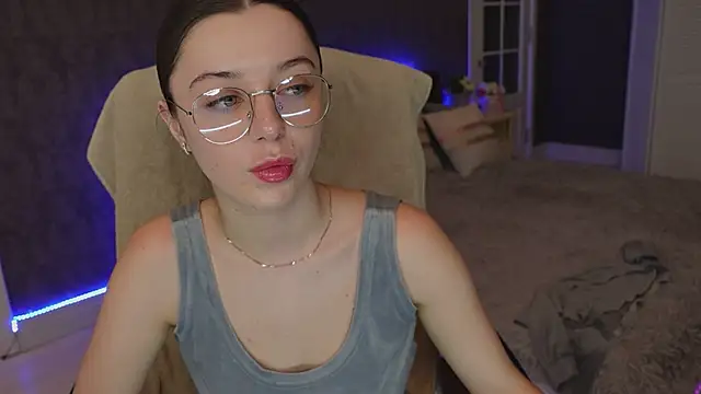 DinaCandy online show from 03.09.25