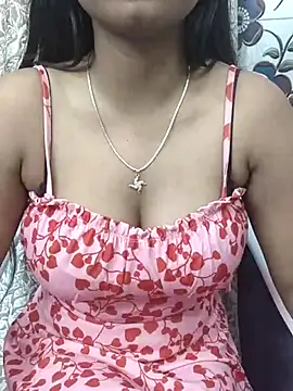 Snapshot of Ishaani_0 chatting on 02.21.25 Ishaani 0 online show from 02.21.25