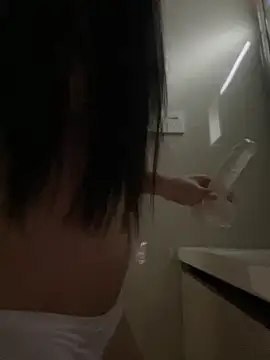 Snapshot of xyebobs chatting on 03.16.25 xyebobs online show from 03.16.25