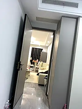 Snapshot of xyebobs chatting on 09.13.25 xyebobs online show from 09.13.25