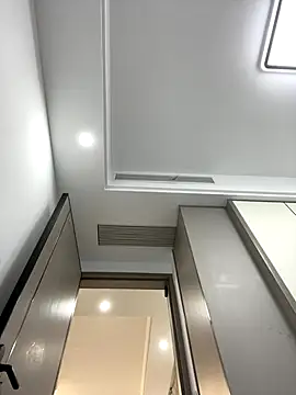 Snapshot of xyebobs chatting on 10.12.25 xyebobs online show from 10.12.25