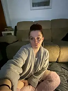 Stoner BarbieXX online show from 03.12.25