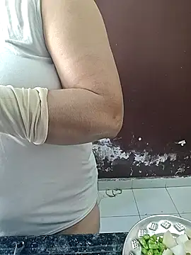 milf-kaira online show from 12.07.24