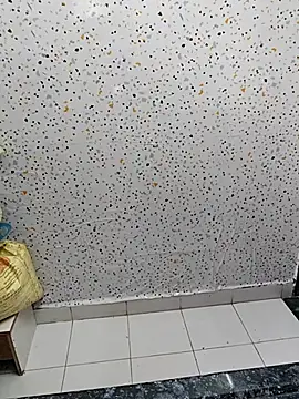 milf-kaira online show from 03.20.25