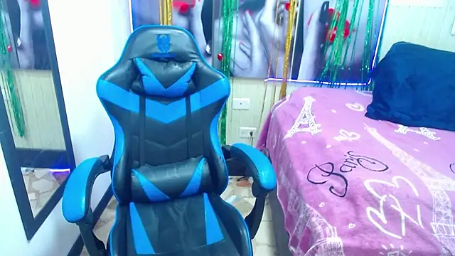 zoe connor19 online show from 03.23.25