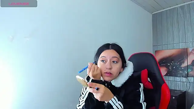 zoe connor19 online show from 04.05.26