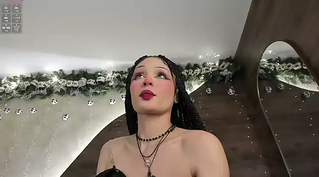 Snapshot of Morgan_Hilll_ chatting on 12.18.24 Morgan Hilll online show from 12.18.24