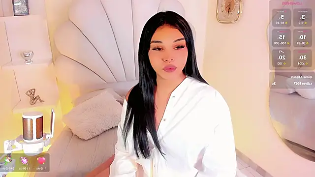 ValentinaMarinn online show from 11.22.25