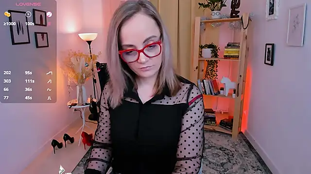 Snapshot of AdelaideRosabel chatting on 12.12.24 AdelaideRosabel online show from 12.12.24