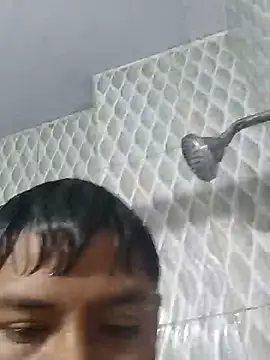 Tu papi 69  online show from 10.20.25