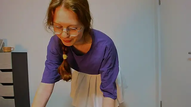 Fire Luna online show from 02.03.25