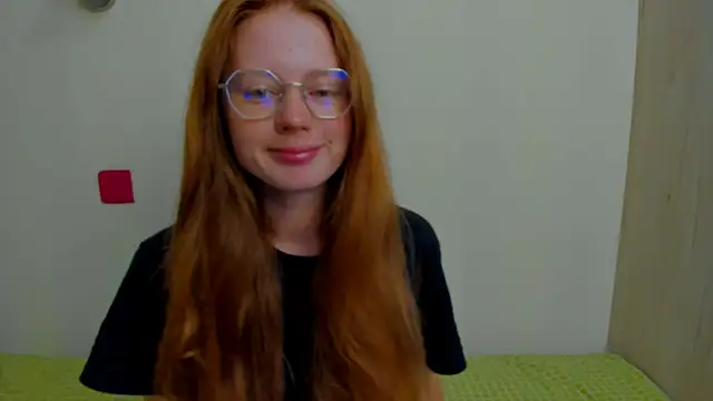 Fire Luna online show from 09.10.25