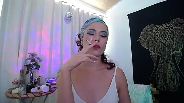 Snapshot of AmaRiv chatting on 02.21.25 AmaRiv online show from 02.21.25