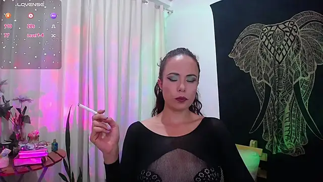 Snapshot of AmaRiv chatting on 09.28.25 AmaRiv online show from 09.28.25