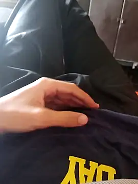 Snapshot of Juliano69xv chatting on 02.01.26 Juliano69xv online show from 02.01.26