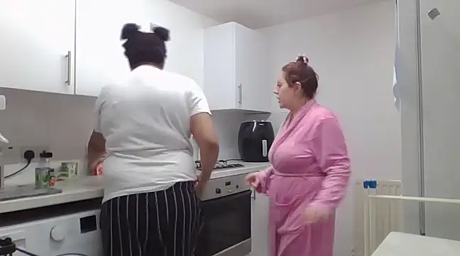 vanilla chocolate23 online show from 01.29.25