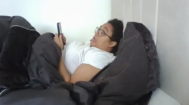 vanilla chocolate23 online show from 01.31.25