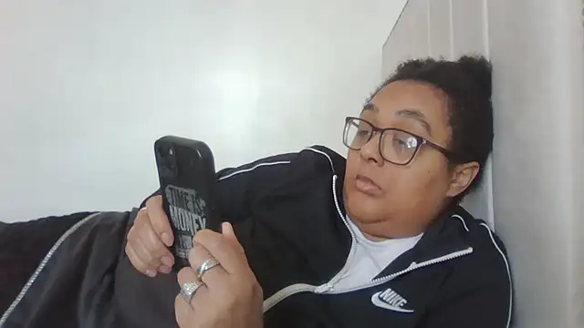 vanilla chocolate23 online show from 02.05.25