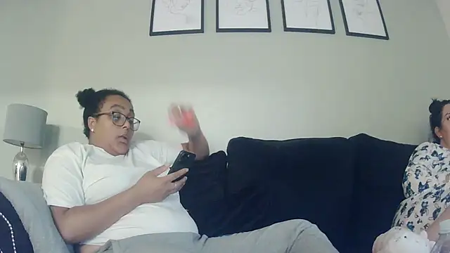 vanilla chocolate23 online show from 09.08.25