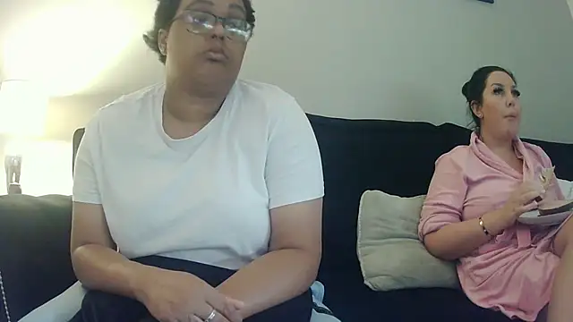 vanilla chocolate23 online show from 09.10.25