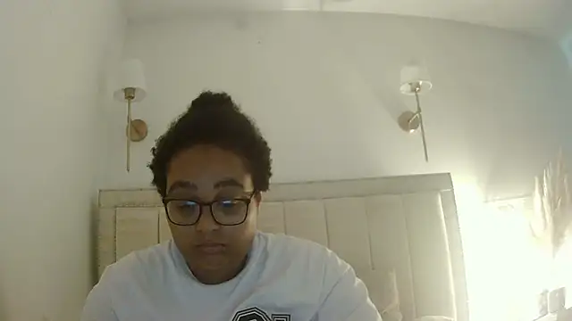 vanilla chocolate23 online show from 10.11.25