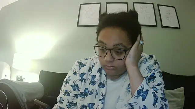 vanilla chocolate23 online show from 10.20.25