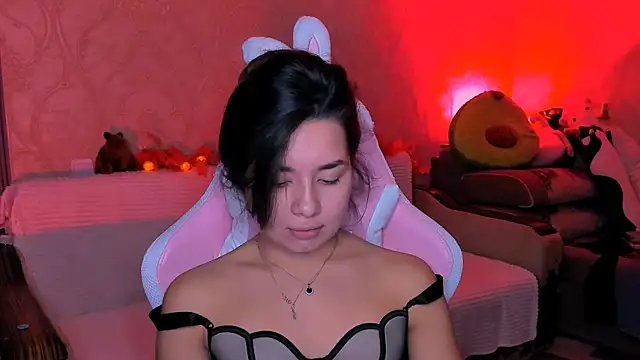 Swee Alicee online show from 09.17.25