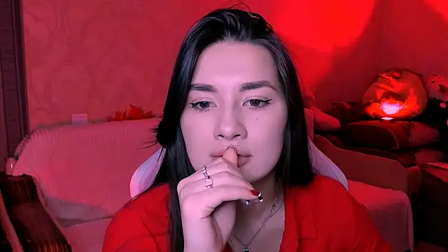 Swee Alicee online show from 11.21.25