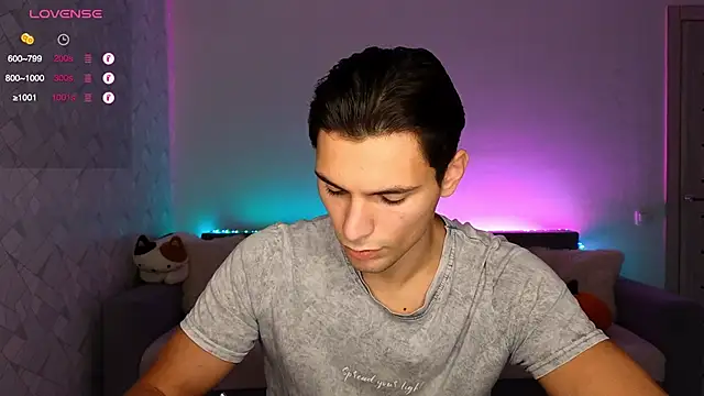 denlover1 online show from 10.23.25