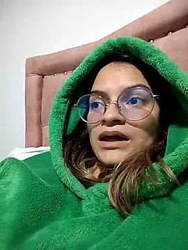 Angie Pirss online show from 10.10.25