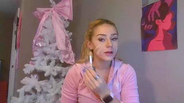 Snapshot of lexybabyxo chatting on 11.12.25 lexybabyxo online show from 11.12.25