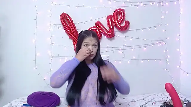 Snapshot of Nicol_Love0 chatting on 02.24.25 Nicol Love0 online show from 02.24.25