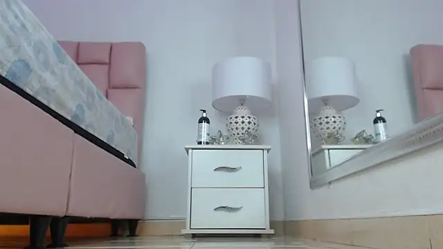 Zoe Vixen online show from 12.19.24