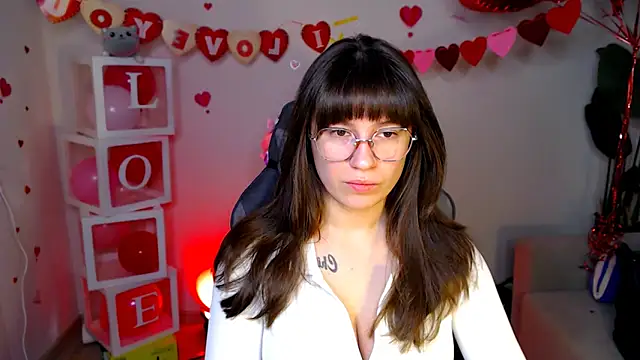 Snapshot of M_Sensual chatting on 02.12.26 M Sensual online show from 02.12.26