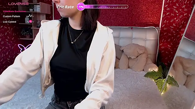 AuroraAksnesss online show from 04.17.26