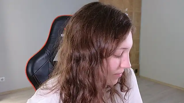 Snapshot of cherry_lea chatting on 03.15.26 cherry lea online show from 03.15.26