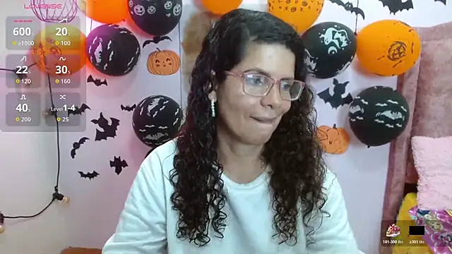 Snapshot of sila_bolum chatting on 10.17.25 sila bolum online show from 10.17.25