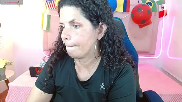 Snapshot of sila_bolum chatting on 06.25.26 sila bolum online show from 06.25.26