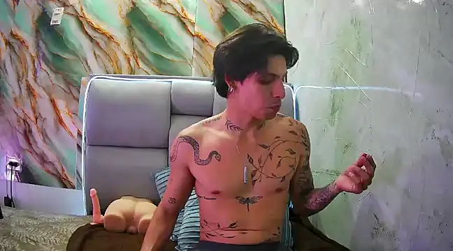 Apolo Hidalgo01 online show from 02.19.25