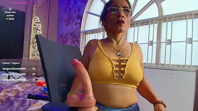 mature bigass   online show from 02.25.25