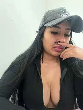 Snapshot of Anily_Lovely chatting on 02.05.26 Anily Lovely online show from 02.05.26