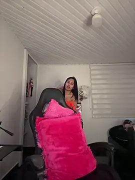 Anily Lovely online show from 03.12.26