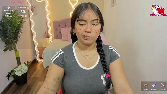 kendra tay online show from 01.31.25