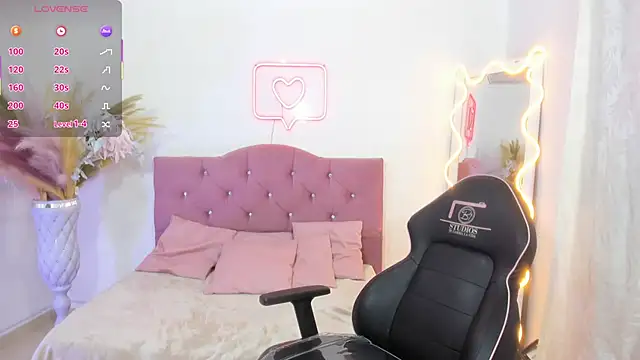 kendra tay online show from 11.28.25