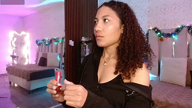 Daphnne tay online show from 11.22.25