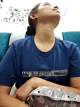 Aleena Rai online show from 12.24.24