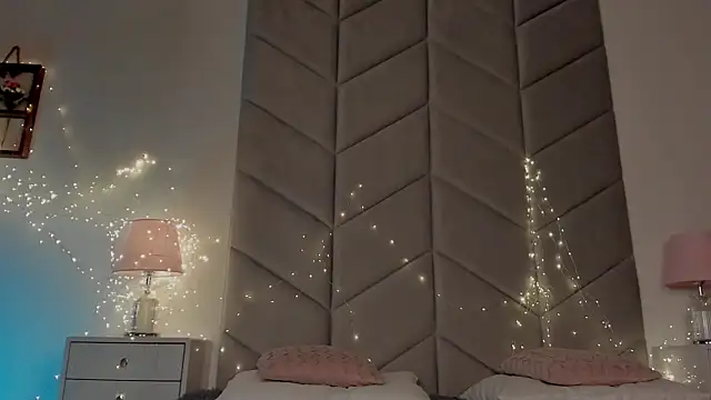 Jessie Roy online show from 02.05.25